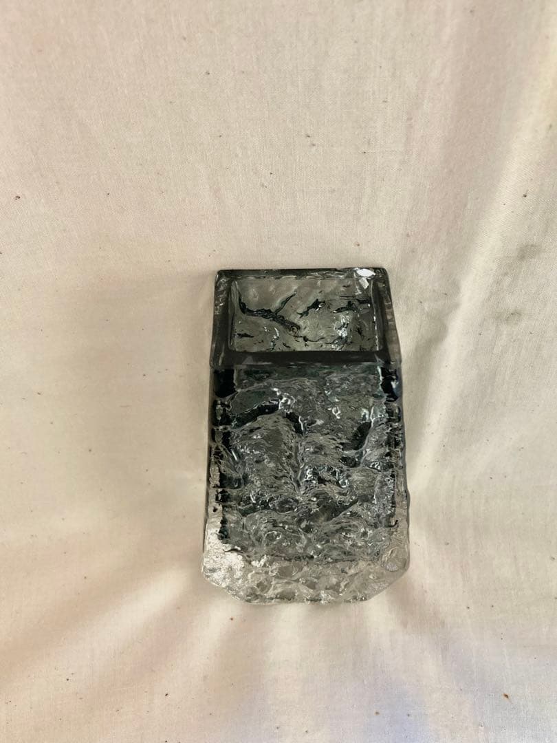 ビンテージ花瓶?(Whitefriars1966年)