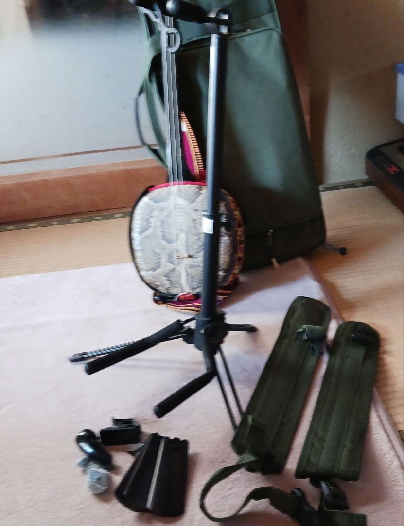 三線 本体 ヘビ皮製 3弦 ケース付き　三線スタンド サンバ　爪　チューナー