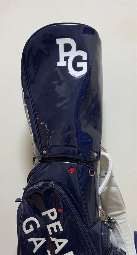 【美品】PEARLY GATES ゴルフキャディバッグ エナメル。ネイビー