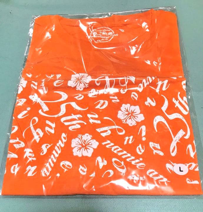 安室奈美恵 WOWOW限定コラボTシャツ/L