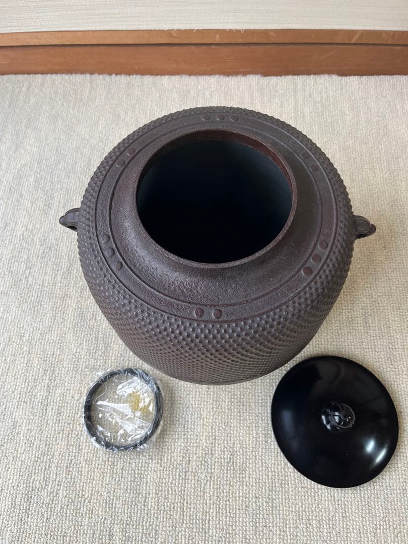 鋳鉄製 茶釜 直径約20cm 蓋付き