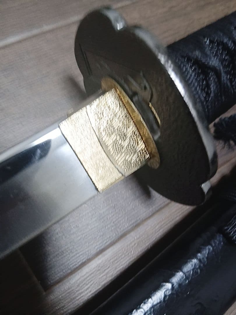 ◉菊花紋章刀袋付き・黒鋼製湾曲刀 (樋入り)　期間限定販売