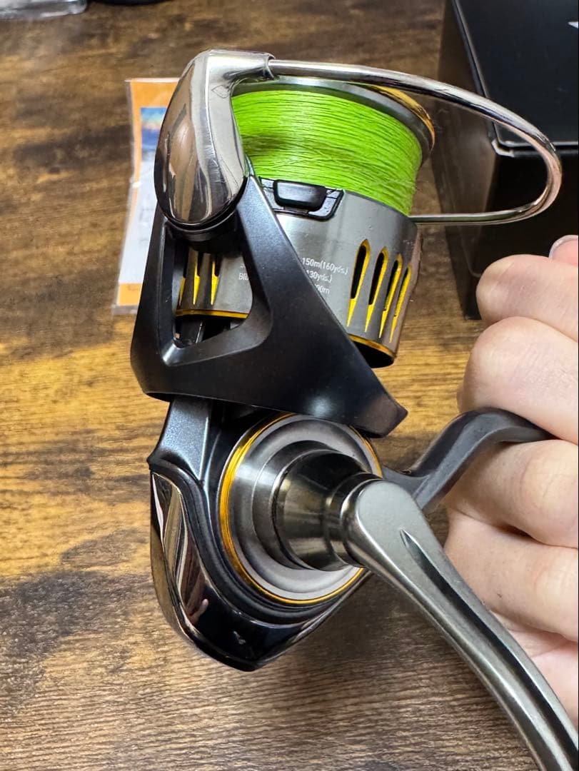 【美品】DAIWA 23 AIRITY LT2500S-XH オマケ付き