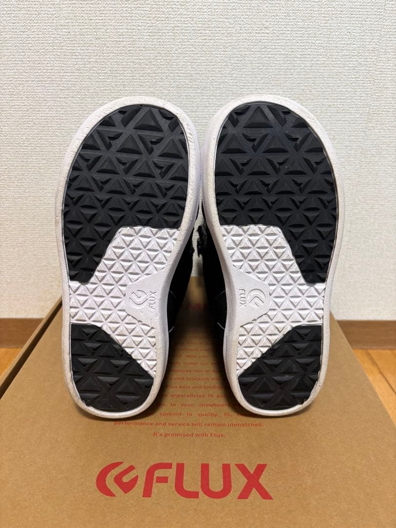 FLUX X23FBB60 スノーボードブーツ ブラック/ホワイト