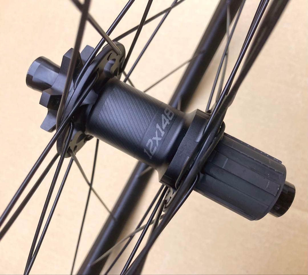 美品!!29 ブースト 15×110 12×148 /スペシャライズド