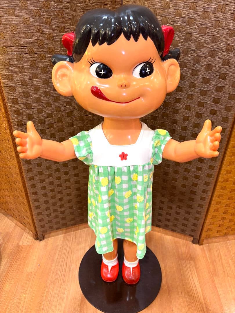 不二家 店頭ペコちゃん 店頭用ペコちゃん 等身大ペコちゃん