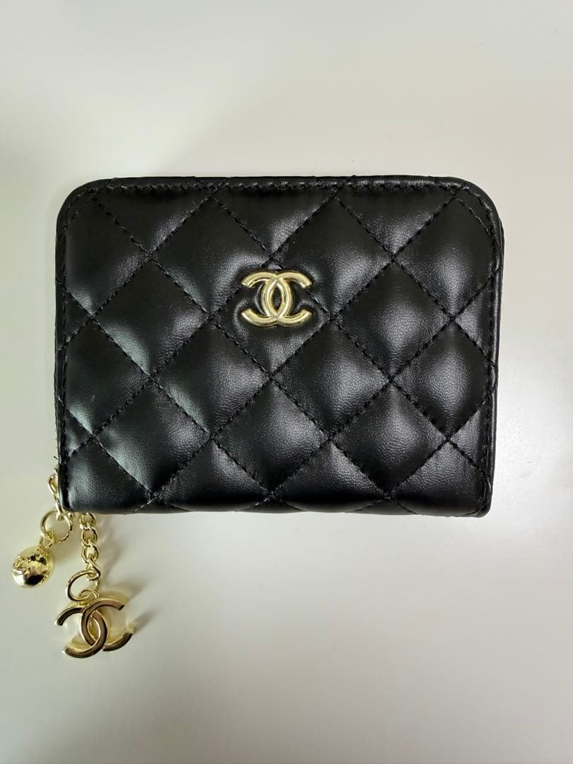 CHANEL ブラックレザー財布 キルティング ノベルティ