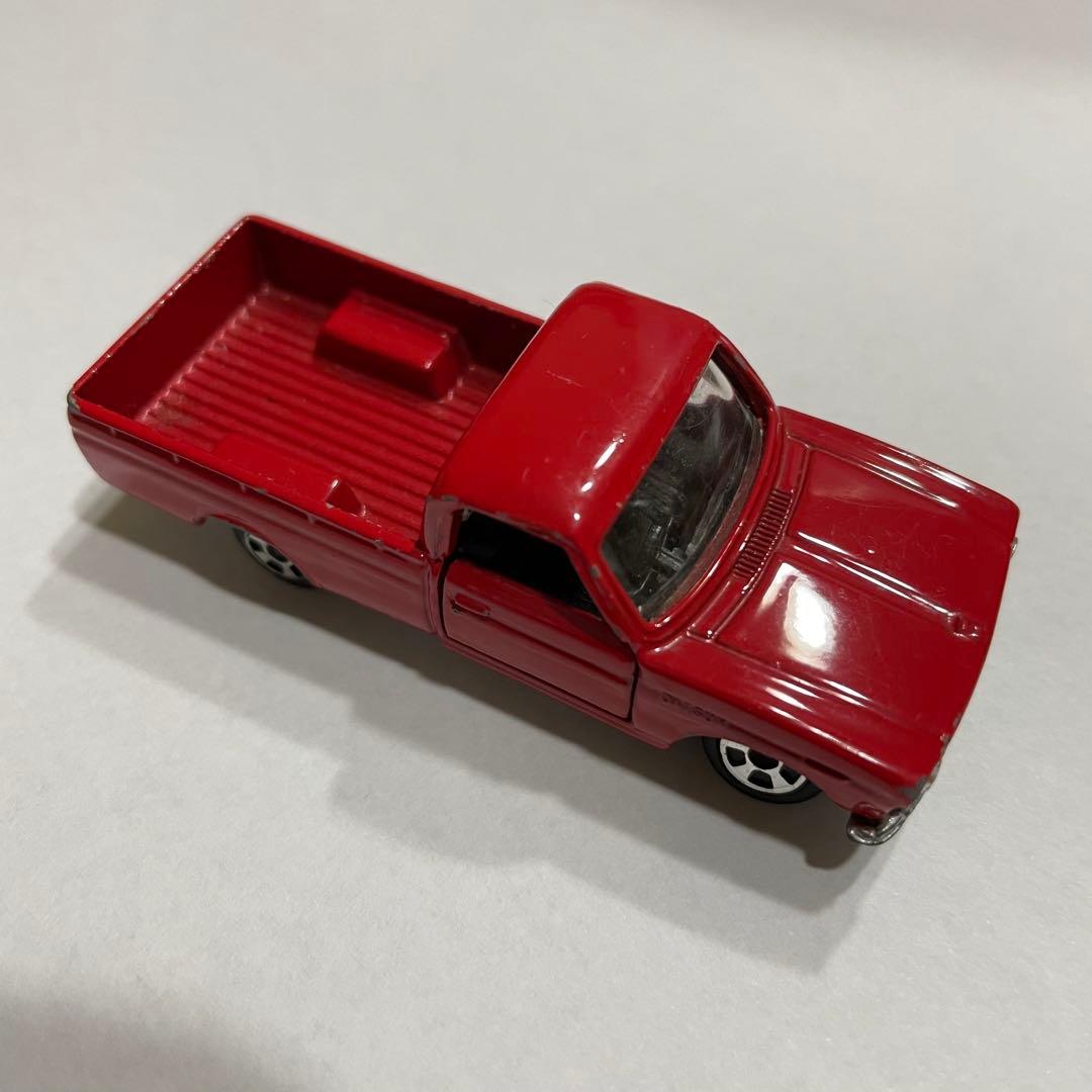 トミカ ダットサントラック　香港製