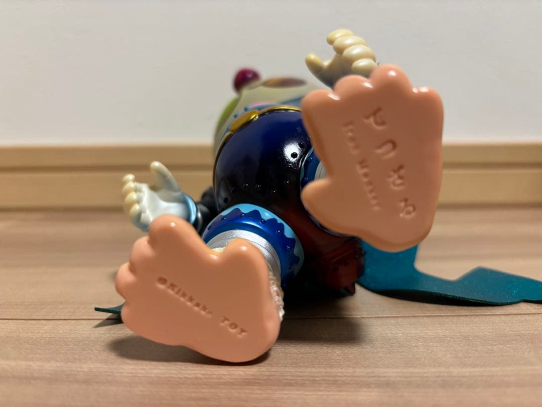 KIKKAKE TOY インディーズソフビUNPARAL LEL MAN