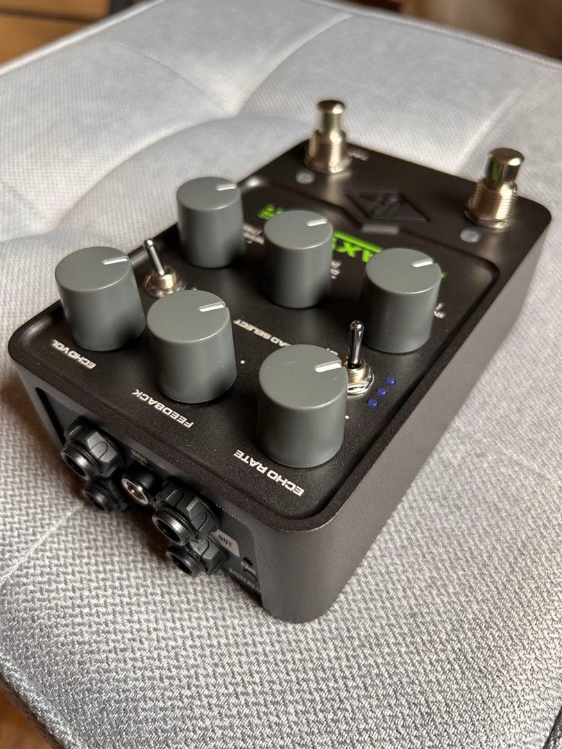 美品 UAFX GALAXY 74 TAPE ECHO & REVERB