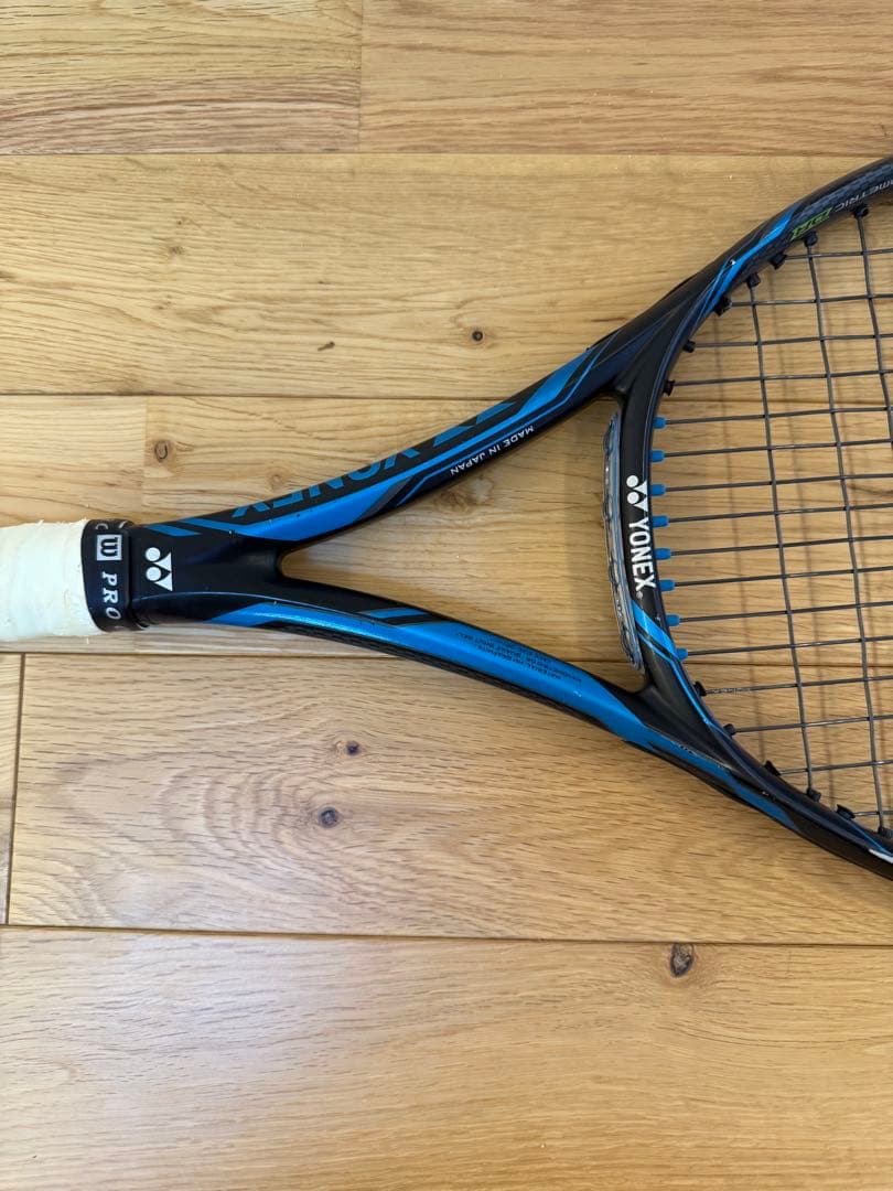 YONEX EZONE DR 98 ヨネックス　グリップサイズ2