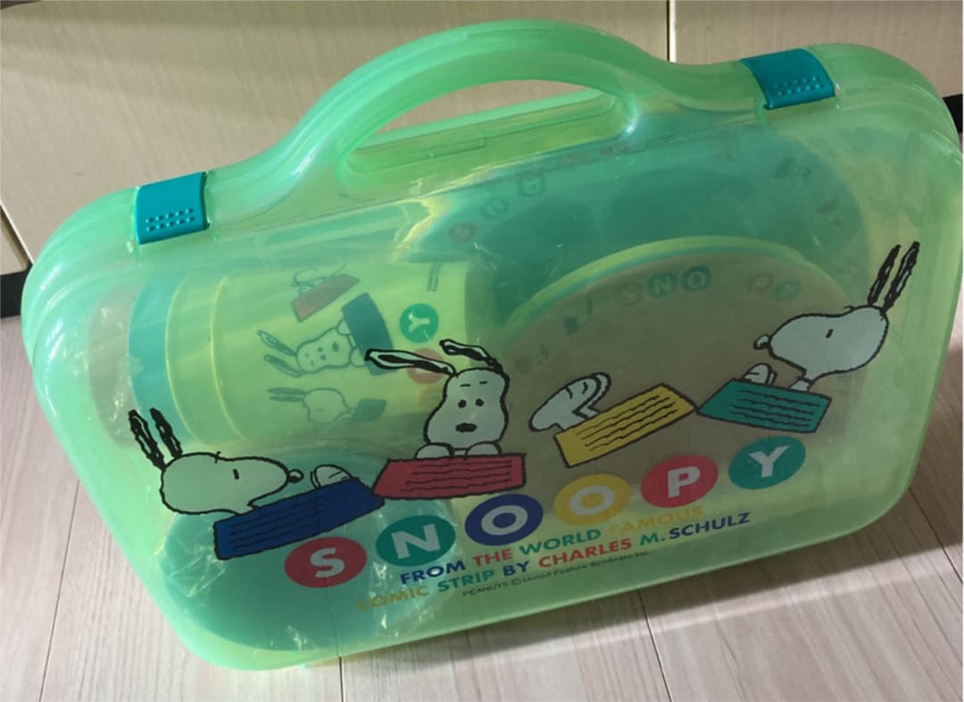 【希少・新品】日本製　スヌーピー プラ食器セット