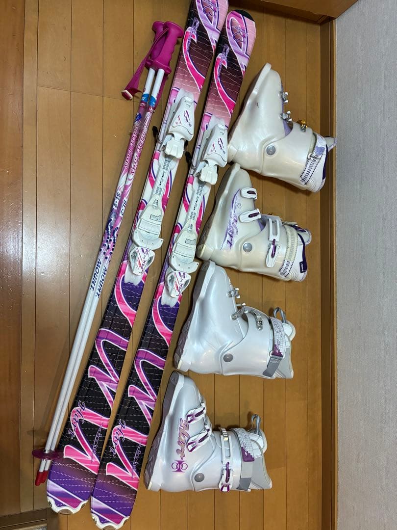 超美品スキーセット板137cm靴23.5か24cm 130〜152cmくらいの方