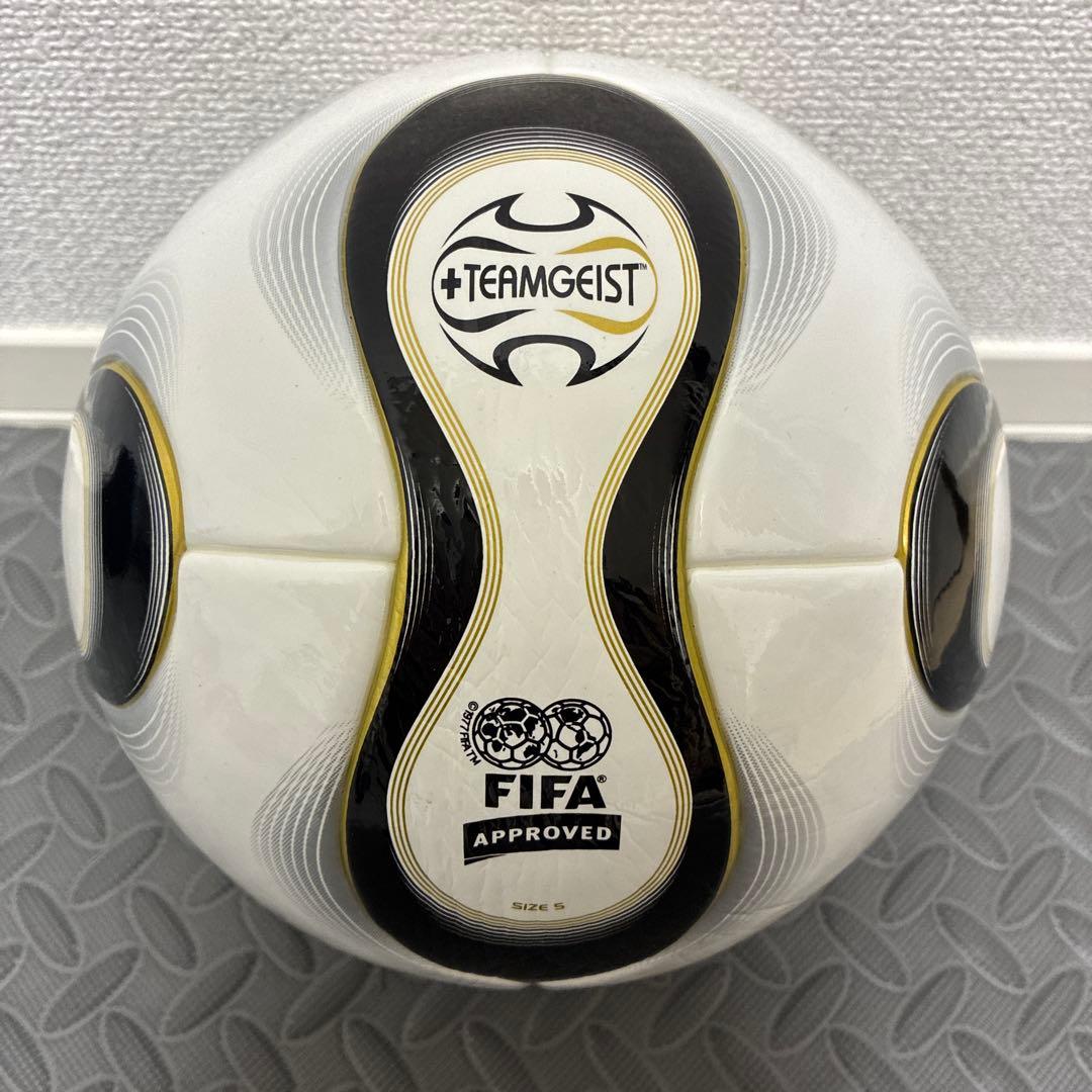 adidas チームガイスト 5号球