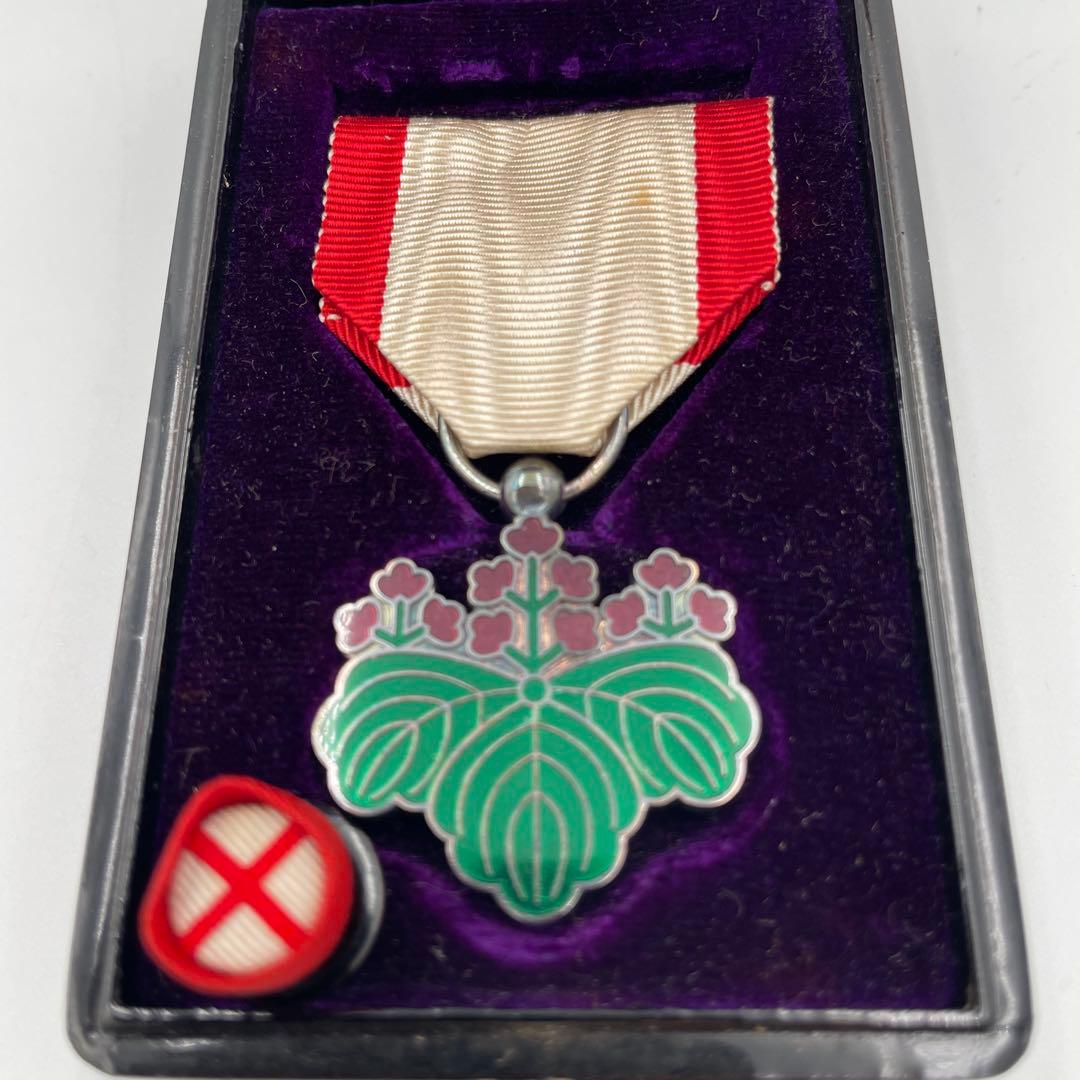 K*g様 【2点セット】 勲章 功七金鵄勲章 勲七等青色桐葉章 軍隊 旧日本軍