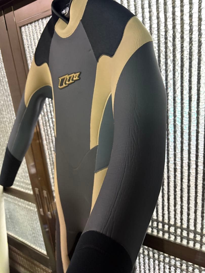 モビス Tira フルスーツ ブラック/ベージュ