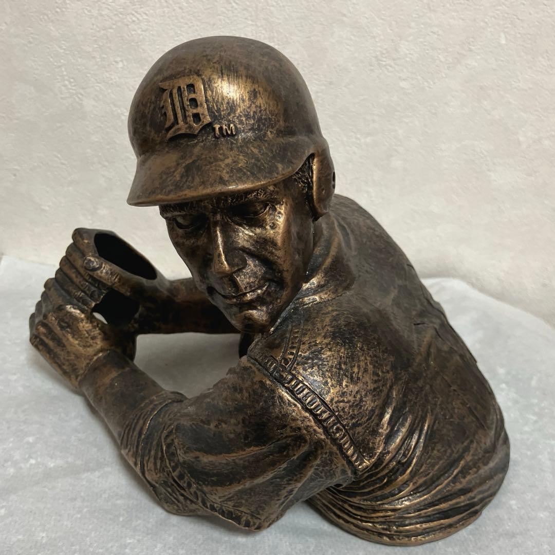 Detroit tigers ブロンズ像　置物