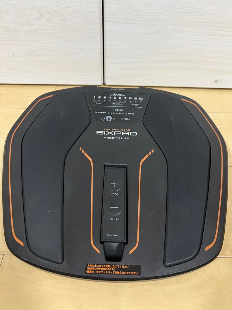 シックスパッドフットフィットライト SE-AH00A