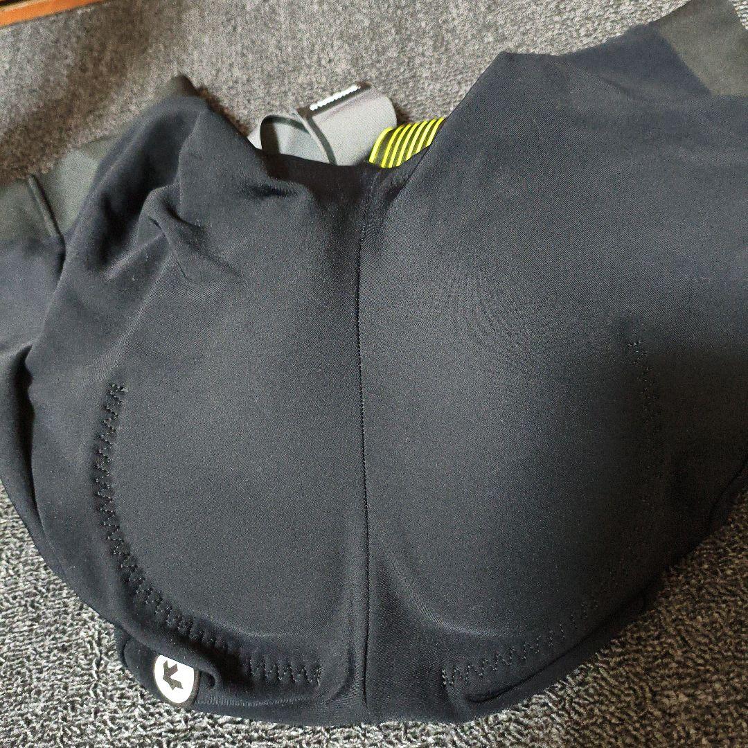 assos アソス　春秋用　ビブショーツ　Lサイズ