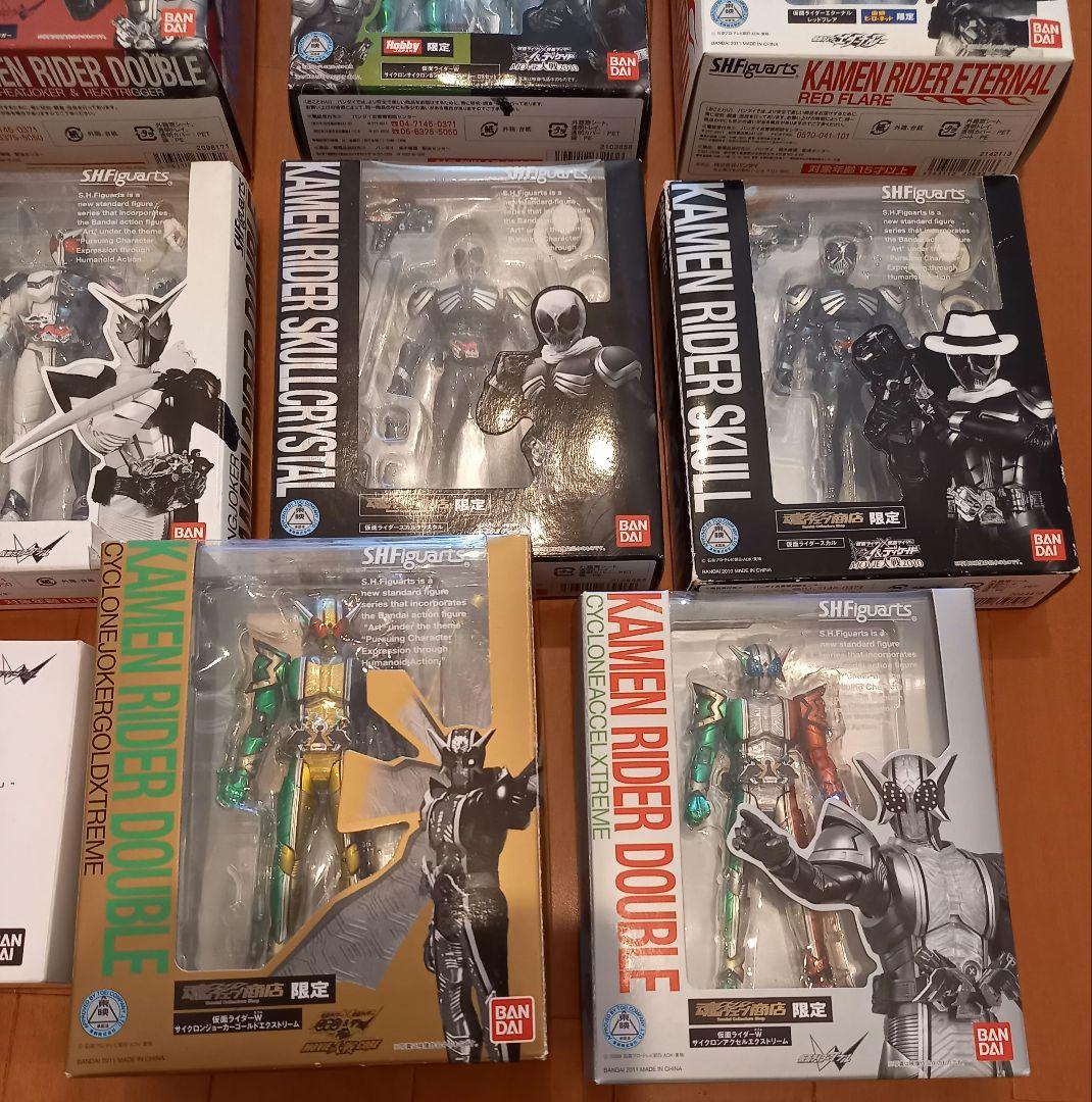 仮面ライダーW フィギュア & アクセル エンジン ウェザー USB まとめ売り