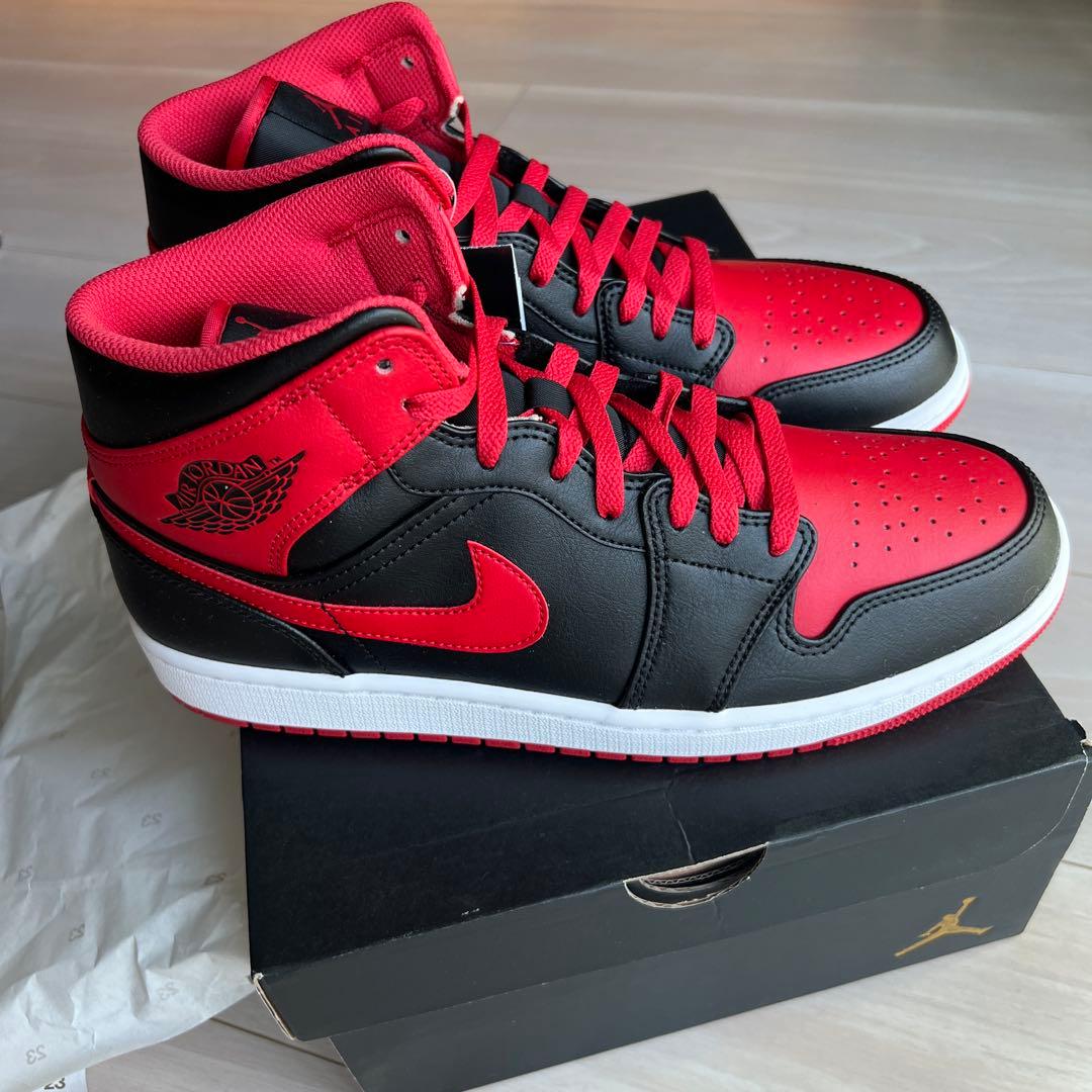 最終値下げ！ナイキ エアジョーダン 1 ミッド ブレッドブラックレッド