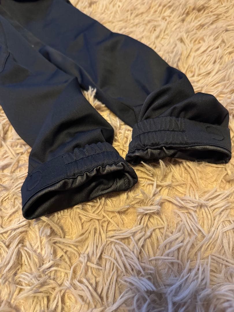 しんさん様　OAKLEY　ゴルフウェア上下　スカル　ロゴ　フルジップ　ブラック