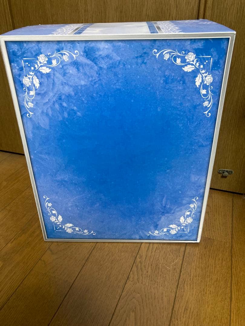 白いバニーガール　フィギュア