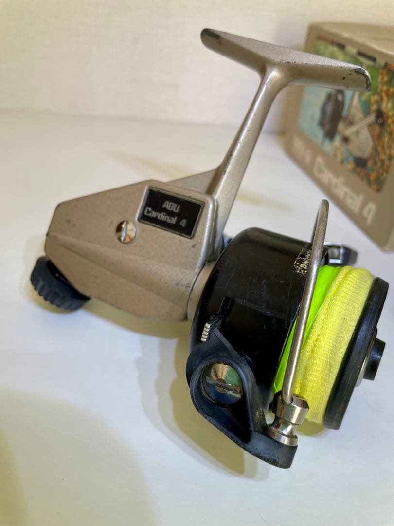 アブ　カーディナル4 替えスプール有り 箱、説明書等有り