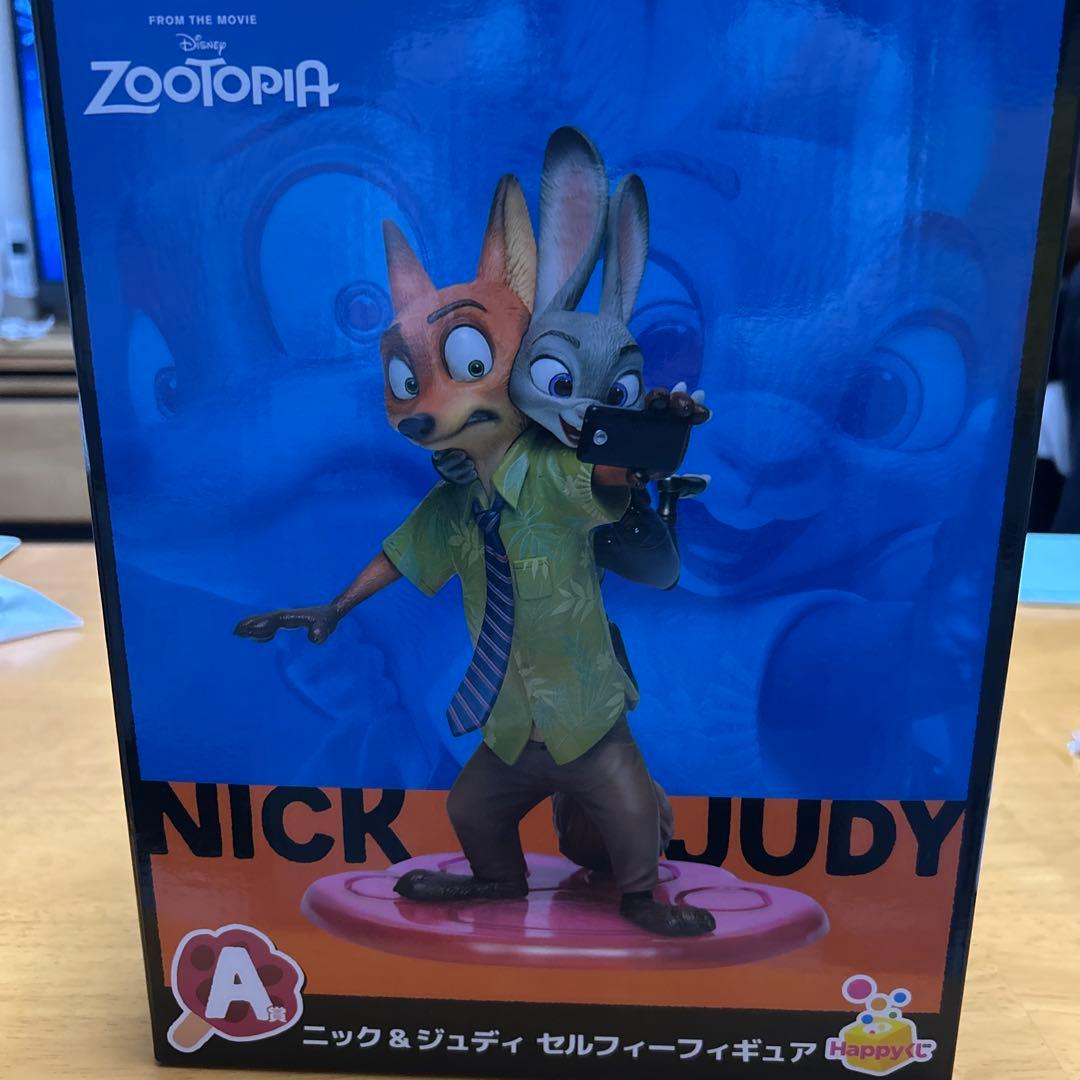 ズートピア ニック & ジュディ セルフィーフィギュア A