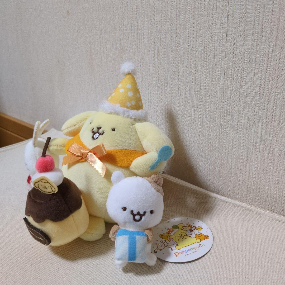 サンリオ　ポムポムプリンぬいぐるみ