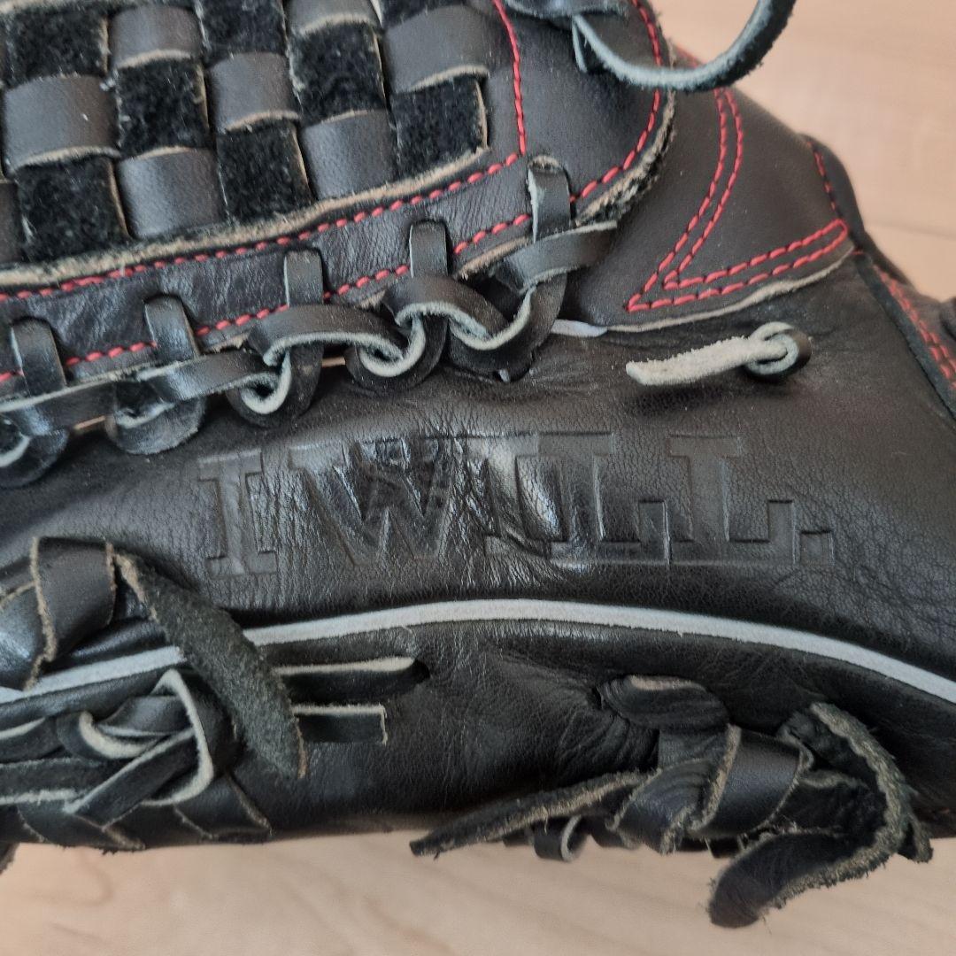 Under Armour 硬式用グローブ 　ジュニア用(左利き)