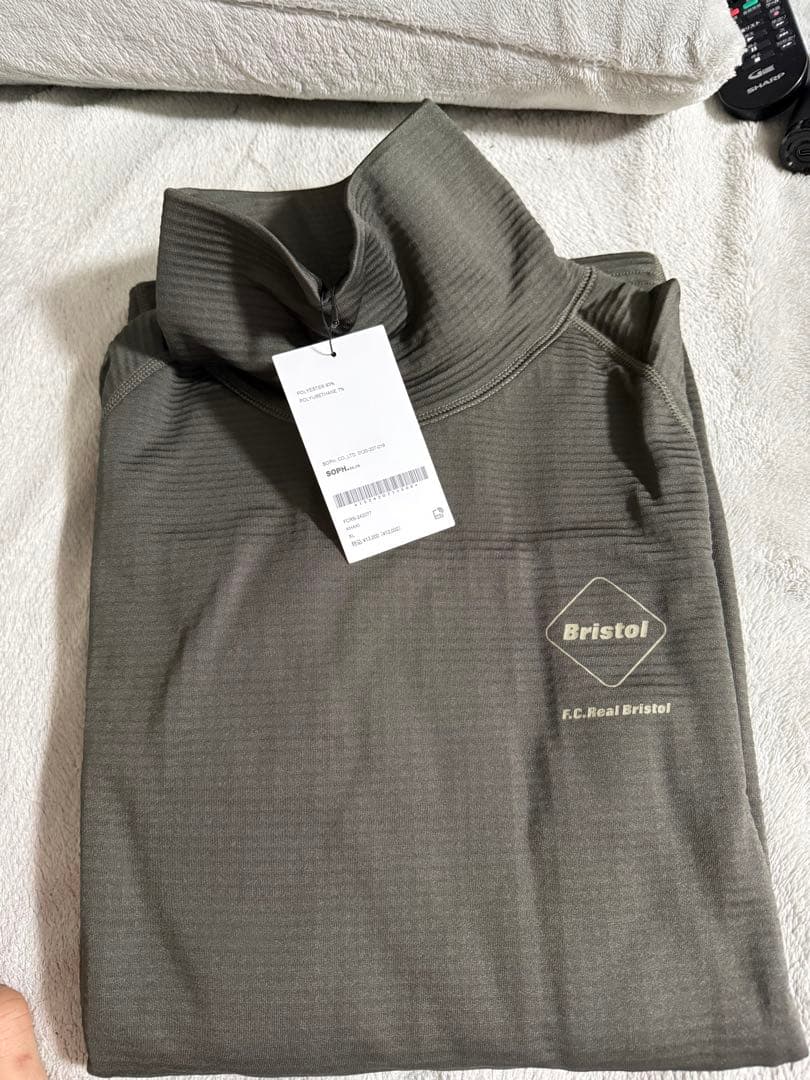 F.C.Real Bristol ハイネック長袖ウェア ダークグレー