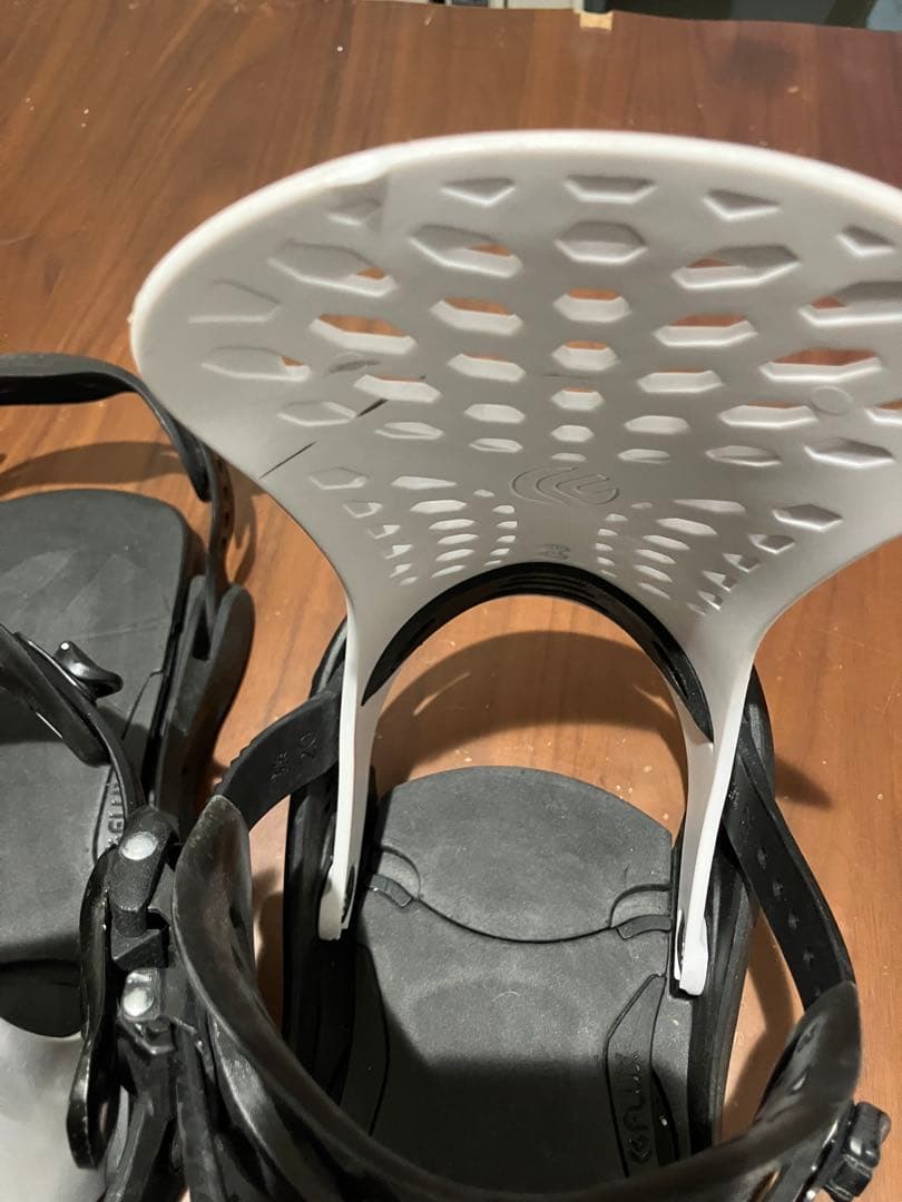 FLUXフラックス PR バインディング Mサイズ　スノーボード 25〜27.5