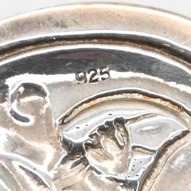 ケルト模様の銀製ブローチ　動物モチーフ　s0928