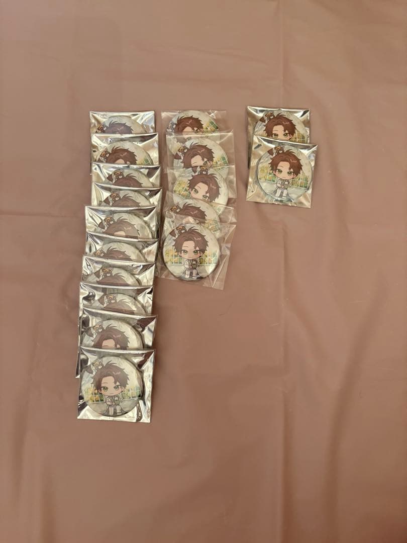 うらたぬき缶バッジ