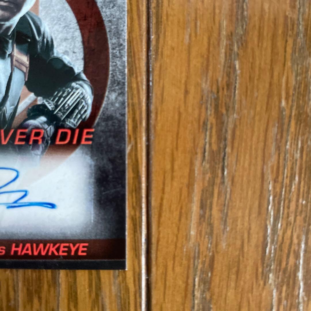 ジェレミーレナー　サイン入りカード