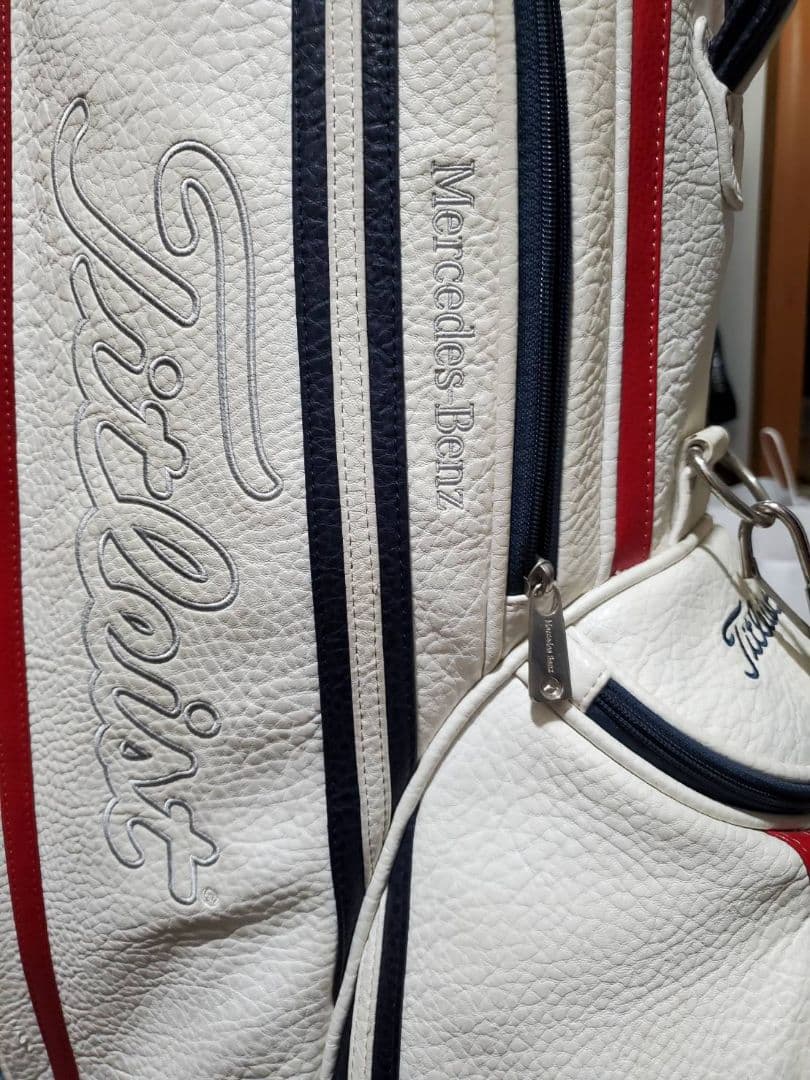 ベンツとタイトリストコラボ　キャディーバッグ