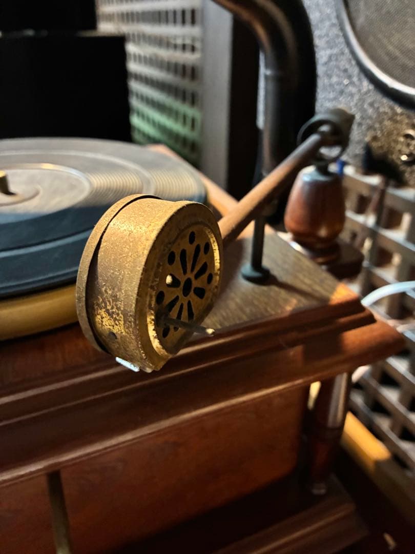 S*n様 蓄音機 アンティーク グラモフォン 木製 大型ホーン 針無し