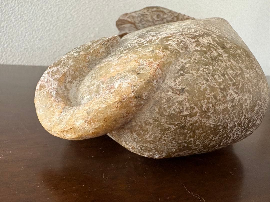 石？玉？の牛の中国的置物　角アリ　25cm、2.3 kg