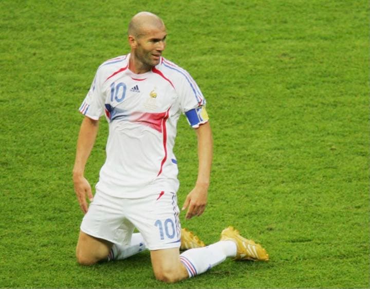 【数量限定エディション】プレデター アブソリュート FG ゴールド　ジダン