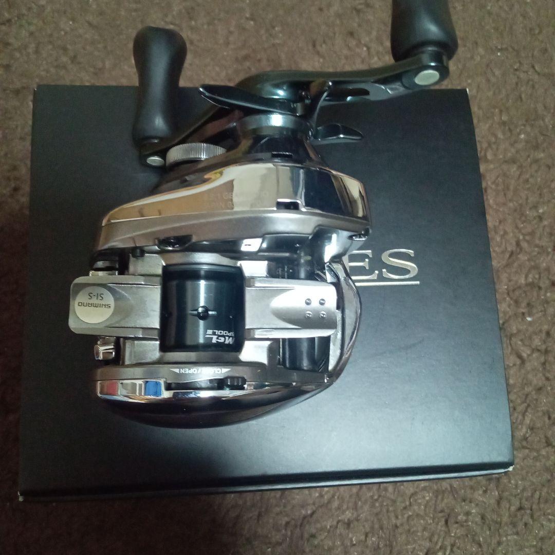 19アンタレス （右）ノーマルギヤ ベイトリール（超美品）