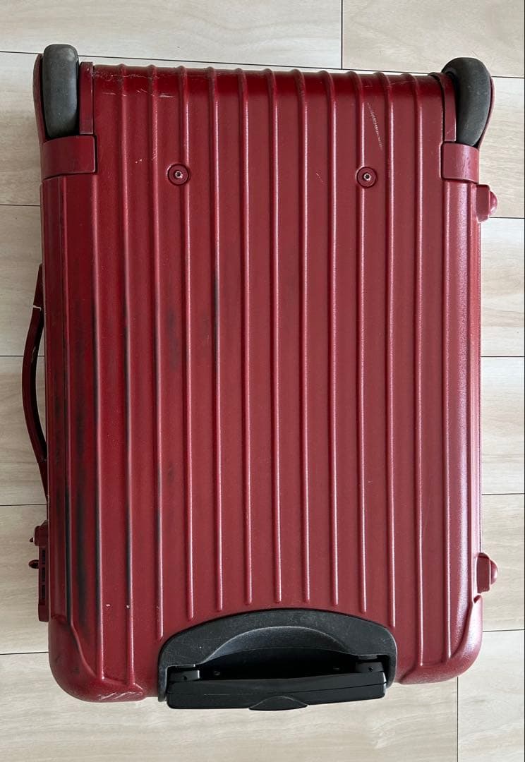 RIMOWA／リモワのSALSA／サルサ、レッドカスタムの35L