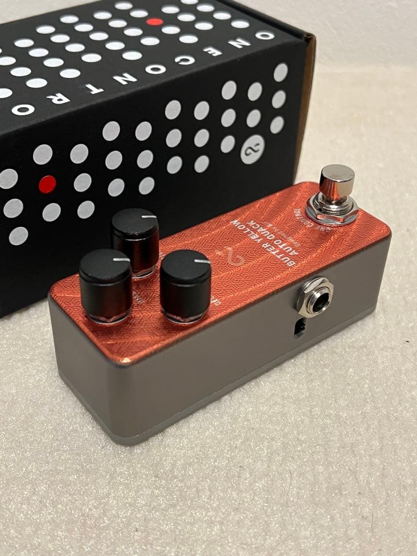 【美品】BUTTER YELLOW AUTO QUACK