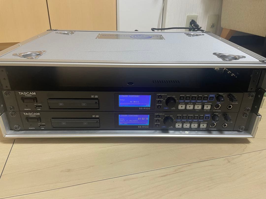 LECTROSONICS ラックケース TASCAM SS-R100