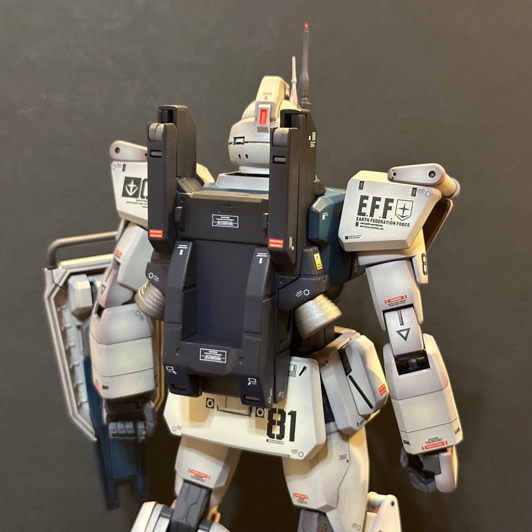MG 1/100 RX-79[G] ガンダムEz-8塗装済 完成品