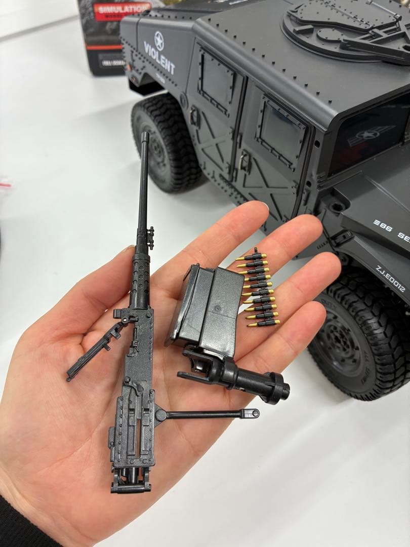 戦車 大型 ラジコン オフロード ミリタリー RCかー 人気 34cm 4WD