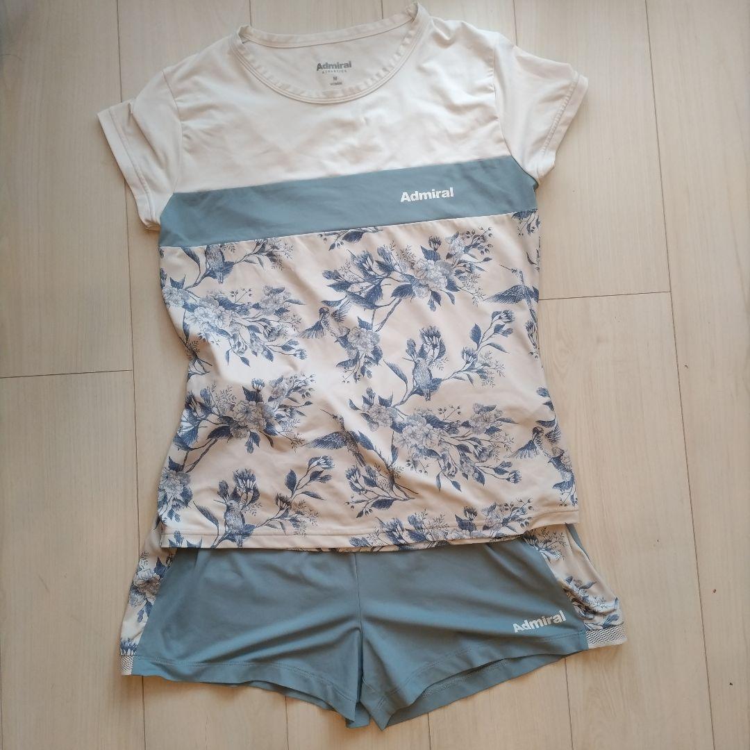 テニスウェア　セットアップ