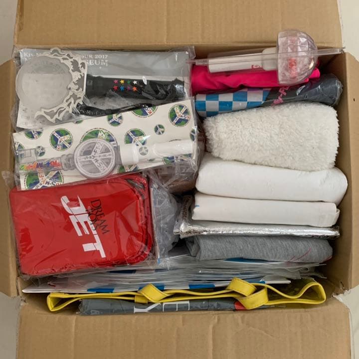 【超大量】Kis-My-Ft2 ツアーグッズ 等 歴代 グッズ セット 纏め売り