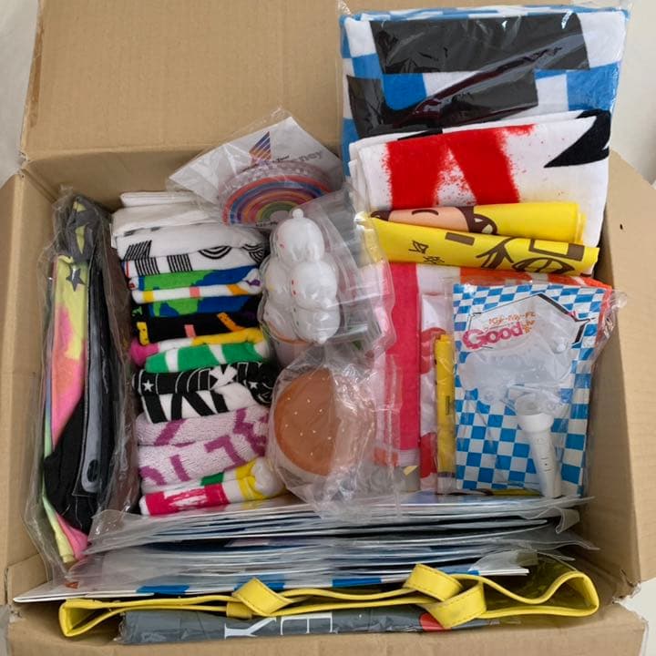 【超大量】Kis-My-Ft2 ツアーグッズ 等 歴代 グッズ セット 纏め売り