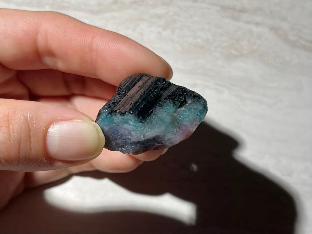 ブラジル パライバ州 バターリャ鉱山産 パライバトルマリン 原石 鉱物